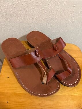 Men's Brown Leather Toe-Ring Sandals - Classic Casual